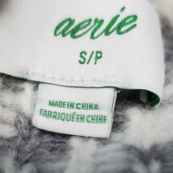 Aerie Oversized Gray & Cream Sweater - Picture 3 of 4